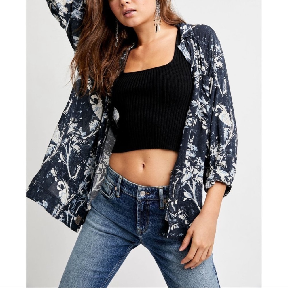 NWOT Free People It’s A Vibe Navy Printed Buttondown